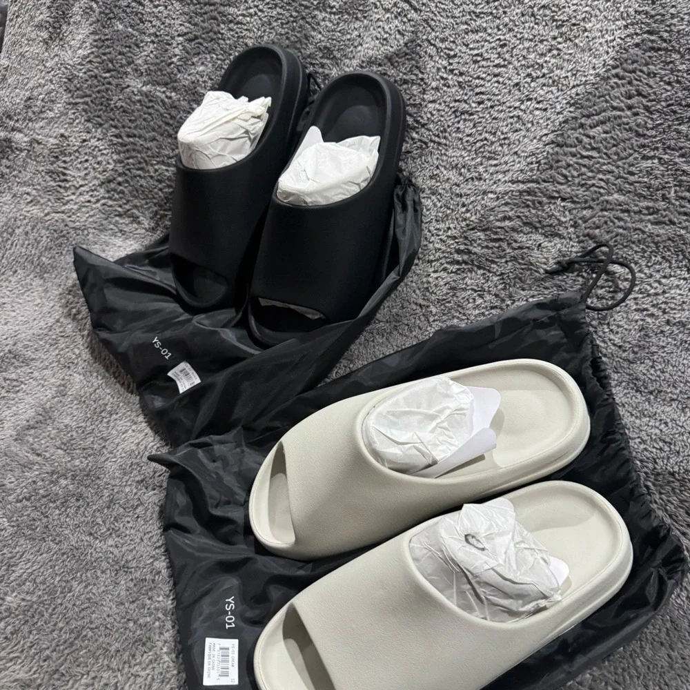 Yeezy YS01 Slide Bundle Mens Black & Cream Slides 10M NEW 2 Pairs with Dust Bags